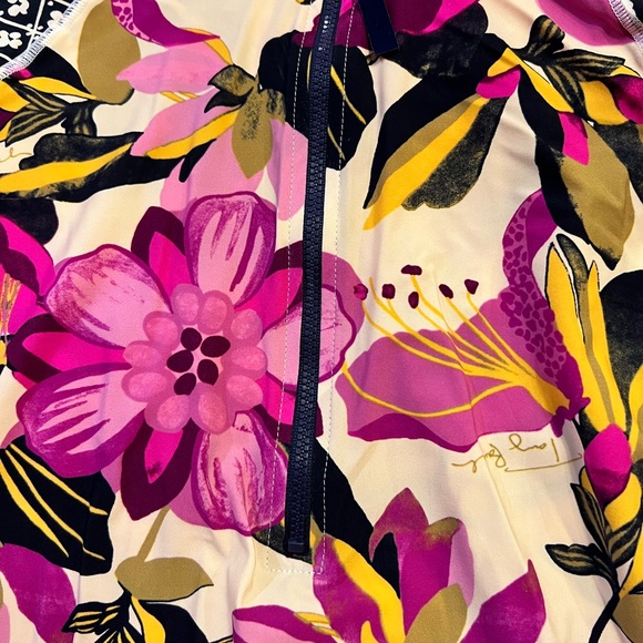 5 piece Tory Burch Swim ensemble:rash guard, flip flops, 2 bikini tops, 1 bottom - Picture 15 of 15
